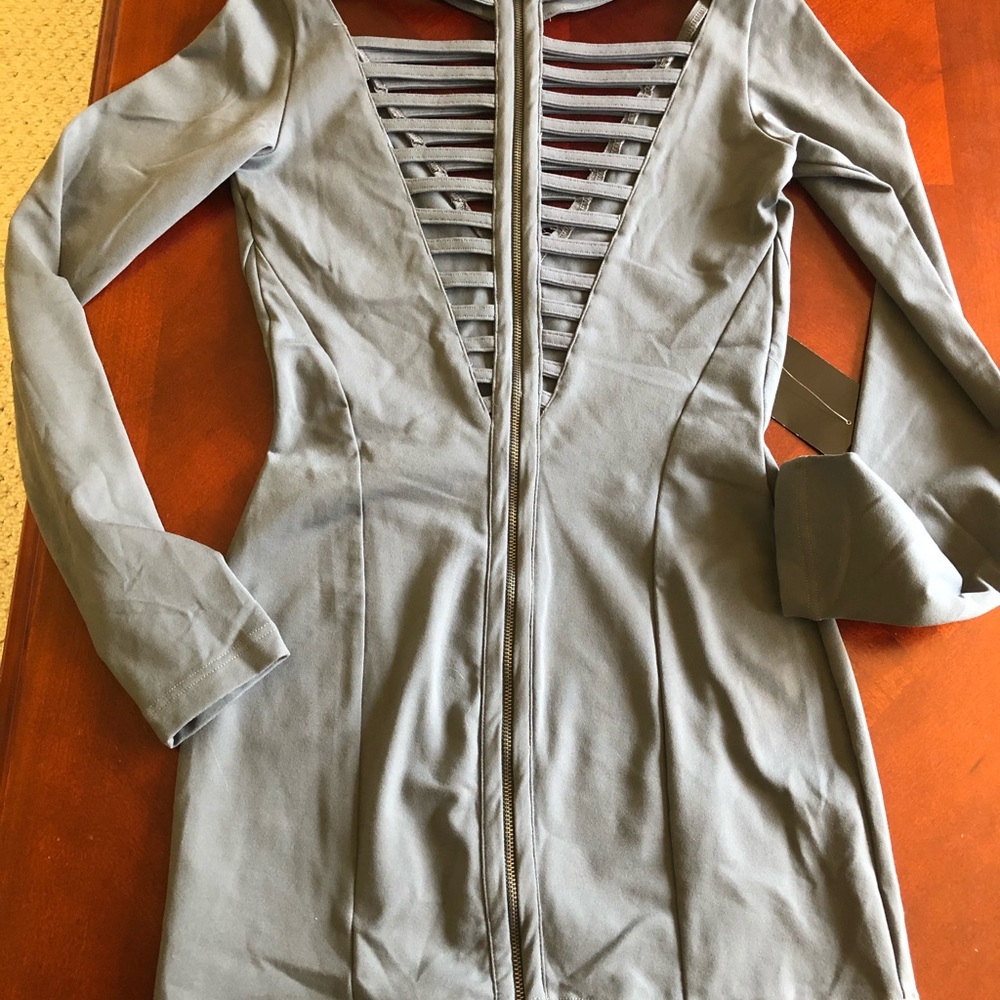 Dress - Picture 5 of 6